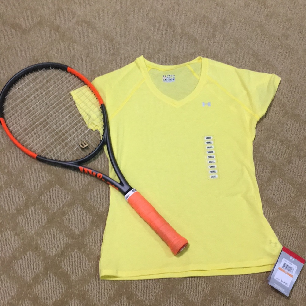 $12 Women's Under Armour t-shirt!!! NWT (S) $12